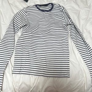 Not my style anymore blue and white long sleeved-super flattering